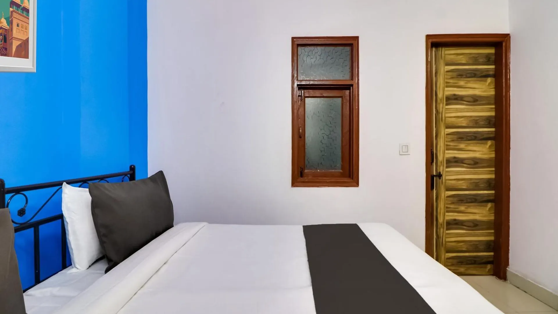 Hotel O Dev Palace Delhi  3*, Delhi (National Capital Territory of India) India