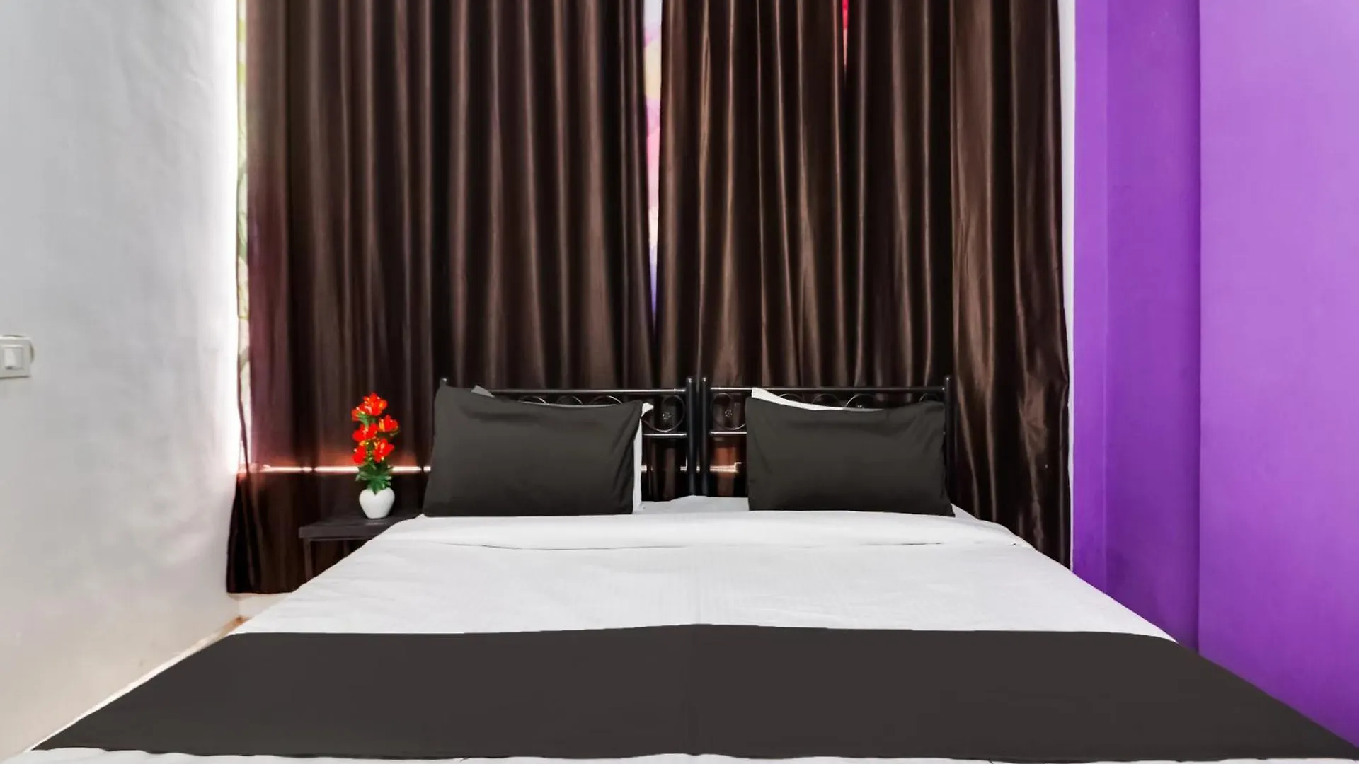 Hotel O Dev Palace Delhi
