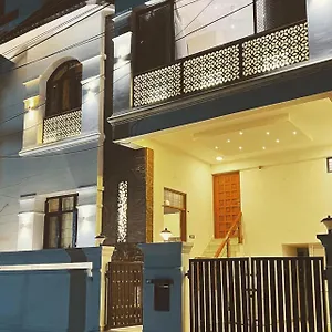 Casa Vista Hideaway 4br By Homeyhuts India